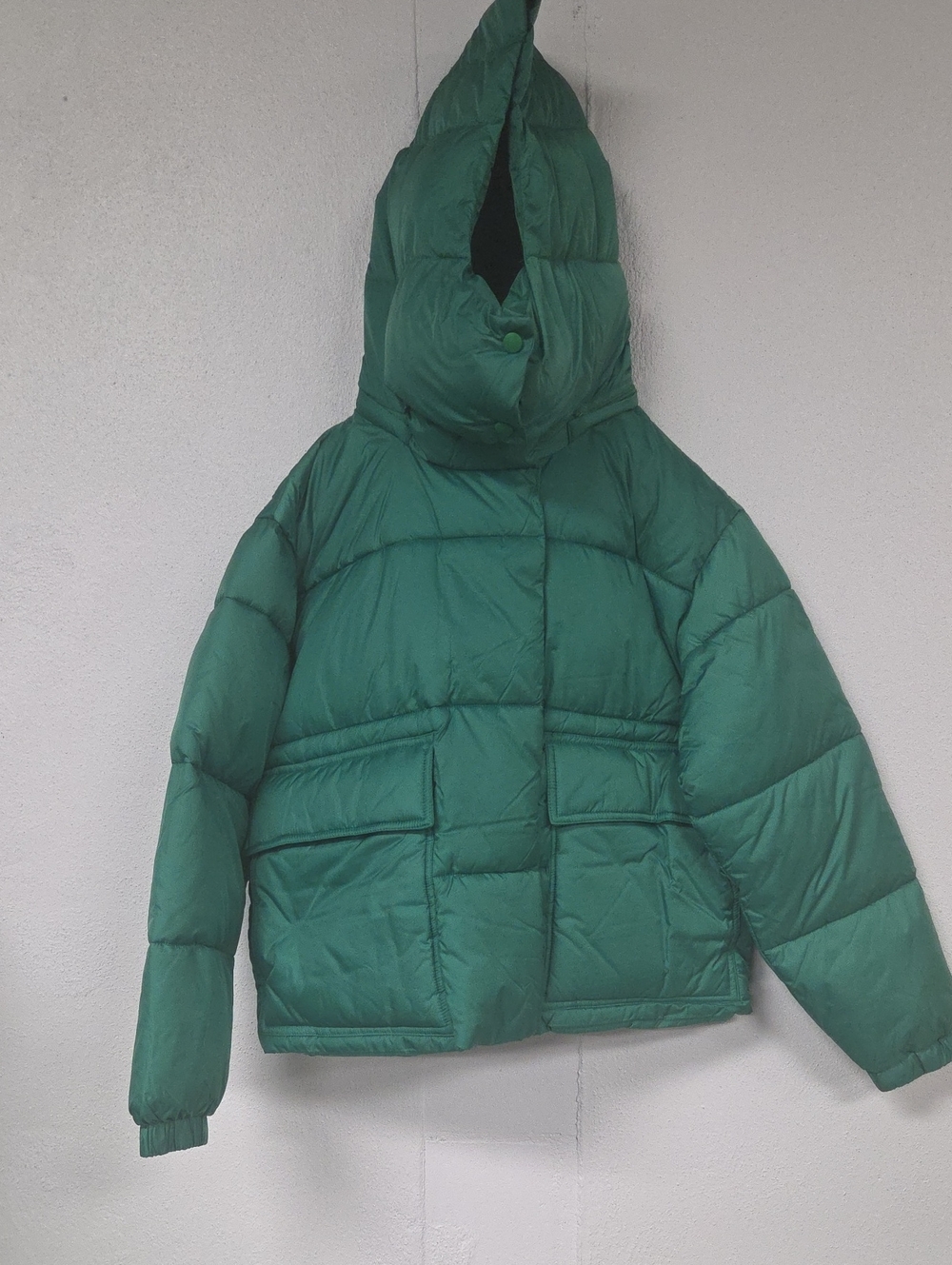 Aqua Women’s Green Hooded Puffer Jacket